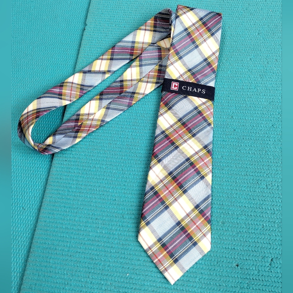 NWT Chaps Mens Tie Neckwear 100% Silk Plaid Multicolor